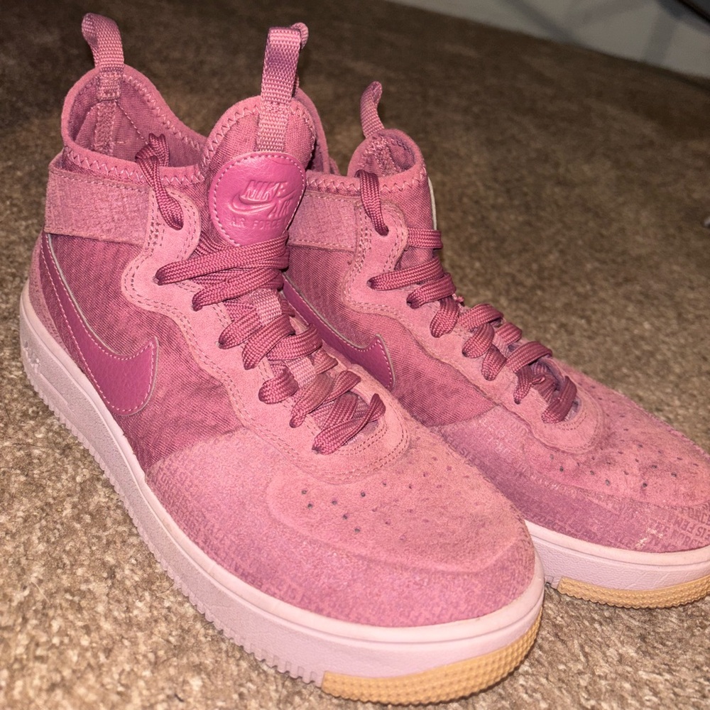 Nike Air Force 1